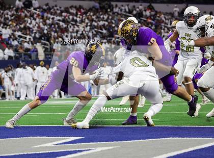 Thumbnail 3 in South Oak Cliff vs. Liberty Hill (UIL Football 5A D2 Finals) photogallery.
