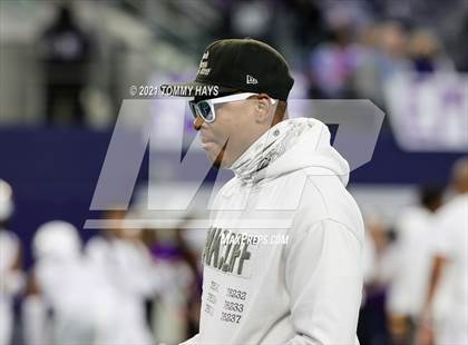 Thumbnail 2 in South Oak Cliff vs. Liberty Hill (UIL Football 5A D2 Finals) photogallery.
