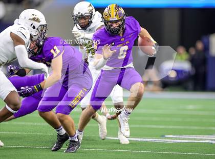Thumbnail 1 in South Oak Cliff vs. Liberty Hill (UIL Football 5A D2 Finals) photogallery.