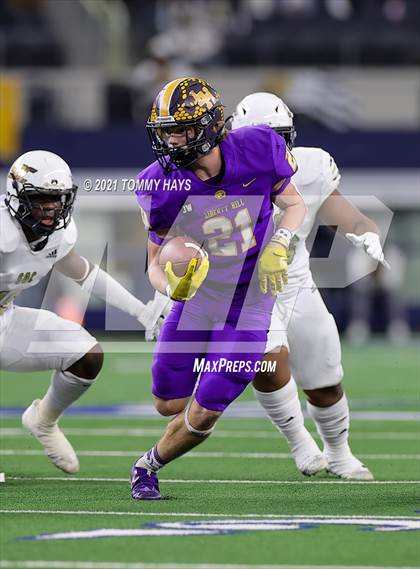 Thumbnail 3 in South Oak Cliff vs. Liberty Hill (UIL Football 5A D2 Finals) photogallery.