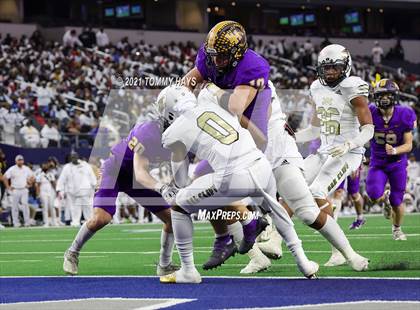 Thumbnail 2 in South Oak Cliff vs. Liberty Hill (UIL Football 5A D2 Finals) photogallery.