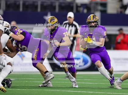 Thumbnail 2 in South Oak Cliff vs. Liberty Hill (UIL Football 5A D2 Finals) photogallery.