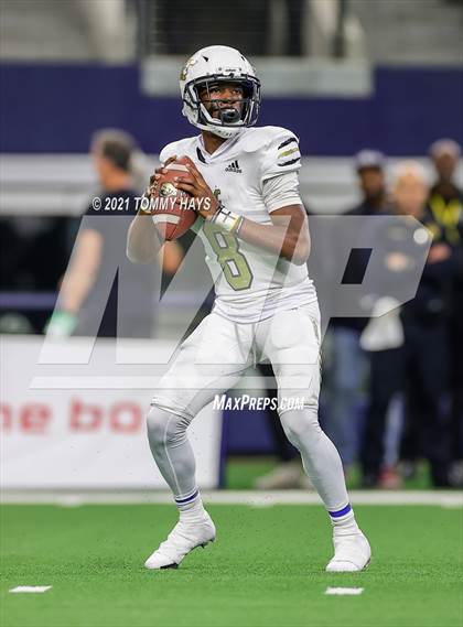 Thumbnail 3 in South Oak Cliff vs. Liberty Hill (UIL Football 5A D2 Finals) photogallery.