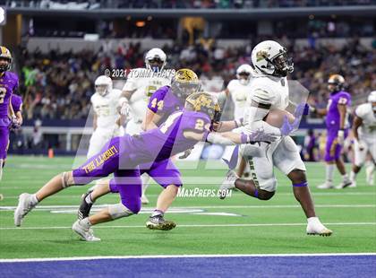 Thumbnail 3 in South Oak Cliff vs. Liberty Hill (UIL Football 5A D2 Finals) photogallery.