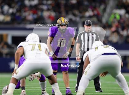 Thumbnail 1 in South Oak Cliff vs. Liberty Hill (UIL Football 5A D2 Finals) photogallery.
