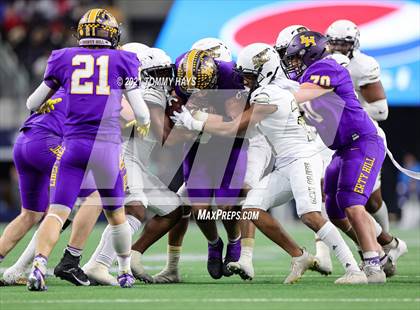 Thumbnail 1 in South Oak Cliff vs. Liberty Hill (UIL Football 5A D2 Finals) photogallery.