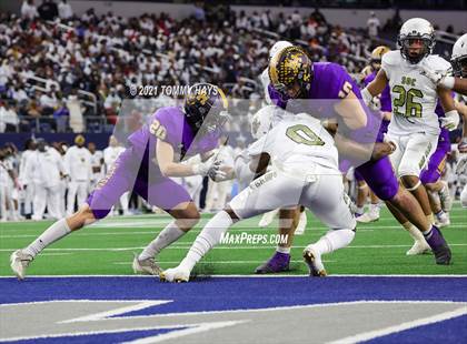 Thumbnail 2 in South Oak Cliff vs. Liberty Hill (UIL Football 5A D2 Finals) photogallery.