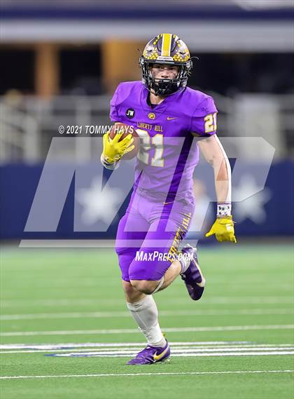 Thumbnail 2 in South Oak Cliff vs. Liberty Hill (UIL Football 5A D2 Finals) photogallery.
