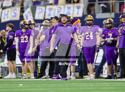 Thumbnail 1 in South Oak Cliff vs. Liberty Hill (UIL Football 5A D2 Finals) photogallery.