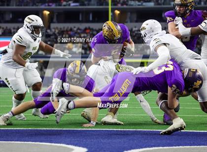 Thumbnail 1 in South Oak Cliff vs. Liberty Hill (UIL Football 5A D2 Finals) photogallery.