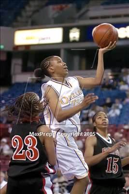 Thumbnail 2 in Fairfield vs. Oakland Tech (NorCal D1 Final)#1 photogallery.