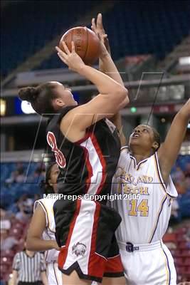 Thumbnail 3 in Fairfield vs. Oakland Tech (NorCal D1 Final)#1 photogallery.