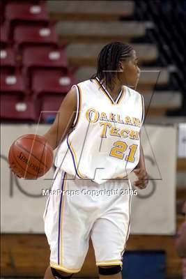 Thumbnail 3 in Fairfield vs. Oakland Tech (NorCal D1 Final)#1 photogallery.