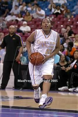 Thumbnail 3 in Fairfield vs. Oakland Tech (NorCal D1 Final)#1 photogallery.