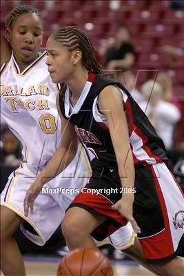 Thumbnail 2 in Fairfield vs. Oakland Tech (NorCal D1 Final)#1 photogallery.