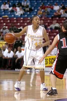 Thumbnail 3 in Fairfield vs. Oakland Tech (NorCal D1 Final)#1 photogallery.