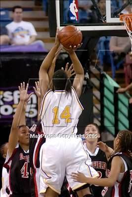 Thumbnail 2 in Fairfield vs. Oakland Tech (NorCal D1 Final)#1 photogallery.