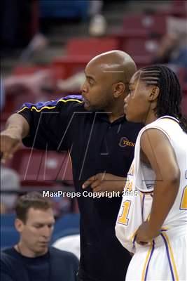 Thumbnail 1 in Fairfield vs. Oakland Tech (NorCal D1 Final)#1 photogallery.