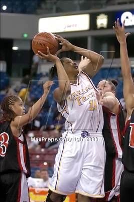 Thumbnail 1 in Fairfield vs. Oakland Tech (NorCal D1 Final)#1 photogallery.