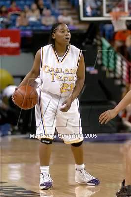 Thumbnail 3 in Fairfield vs. Oakland Tech (NorCal D1 Final)#1 photogallery.