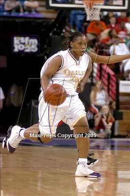 Thumbnail 2 in Fairfield vs. Oakland Tech (NorCal D1 Final)#1 photogallery.