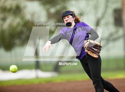 Thumbnail 3 in South Eugene @ Roseburg photogallery.