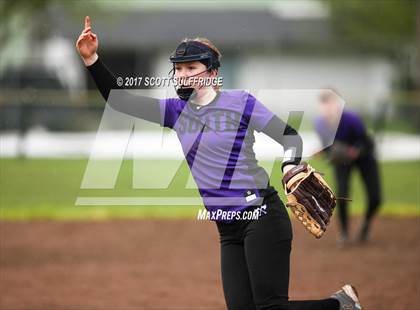 Thumbnail 1 in South Eugene @ Roseburg photogallery.