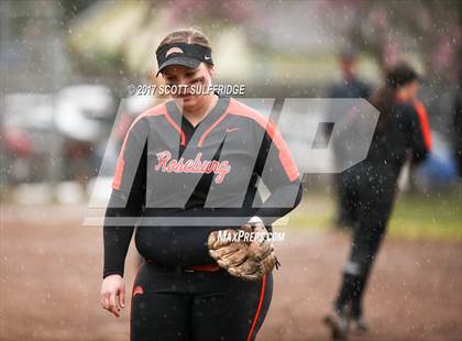 Thumbnail 2 in South Eugene @ Roseburg photogallery.