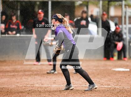 Thumbnail 2 in South Eugene @ Roseburg photogallery.