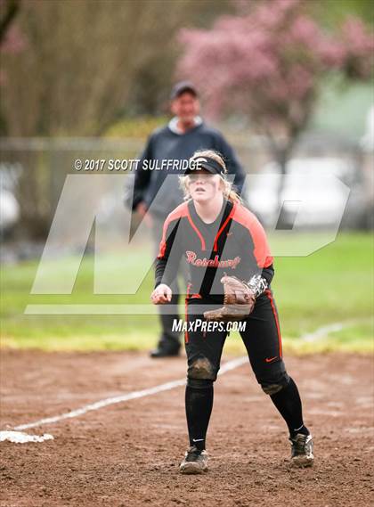 Thumbnail 2 in South Eugene @ Roseburg photogallery.