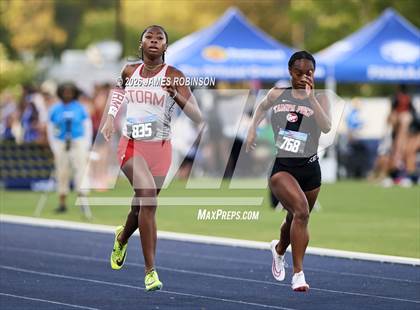 Thumbnail 1 in FHSAA Class 1A Final (200m) photogallery.