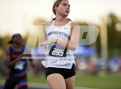 Thumbnail 2 in FHSAA Class 1A Final (200m) photogallery.