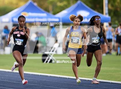 Thumbnail 2 in FHSAA Class 1A Final (200m) photogallery.