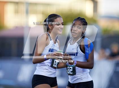 Thumbnail 1 in FHSAA Class 1A Final (200m) photogallery.