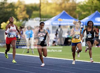 Thumbnail 1 in FHSAA Class 1A Final (200m) photogallery.