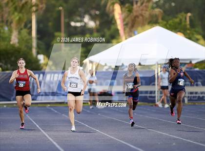 Thumbnail 1 in FHSAA Class 1A Final (200m) photogallery.