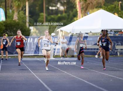 Thumbnail 3 in FHSAA Class 1A Final (200m) photogallery.