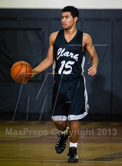 Thumbnail 1 in Strake Jesuit vs. Clark (McDonald's Texas Invitational) photogallery.