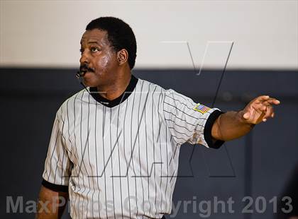Thumbnail 1 in Strake Jesuit vs. Clark (McDonald's Texas Invitational) photogallery.