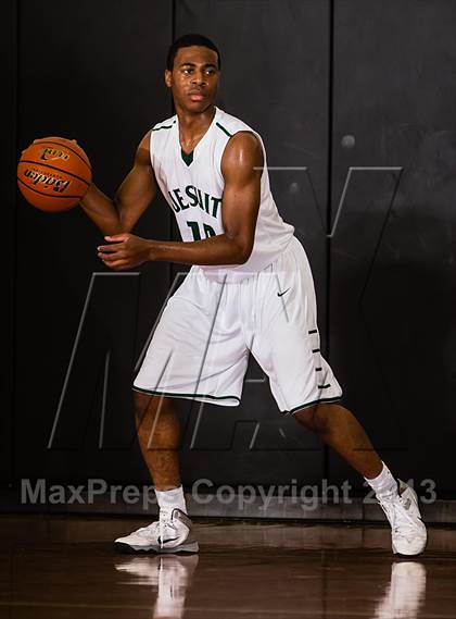 Thumbnail 3 in Strake Jesuit vs. Clark (McDonald's Texas Invitational) photogallery.