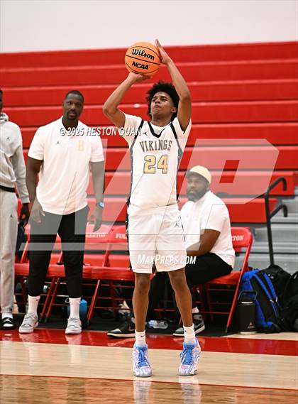 Thumbnail 1 in Claremont vs. St. Bernard (Rumble On The Hill) photogallery.