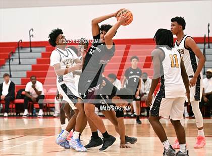 Thumbnail 1 in Claremont vs. St. Bernard (Rumble On The Hill) photogallery.