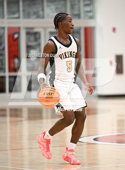 Thumbnail 2 in Claremont vs. St. Bernard (Rumble On The Hill) photogallery.