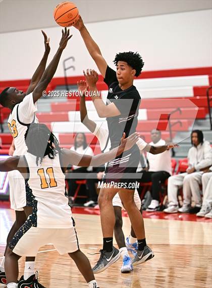 Thumbnail 1 in Claremont vs. St. Bernard (Rumble On The Hill) photogallery.