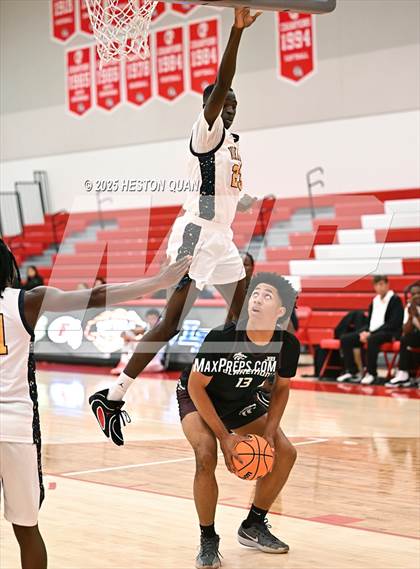 Thumbnail 2 in Claremont vs. St. Bernard (Rumble On The Hill) photogallery.