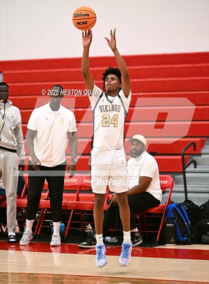 Thumbnail 2 in Claremont vs. St. Bernard (Rumble On The Hill) photogallery.