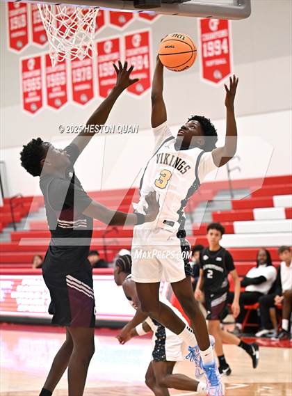 Thumbnail 1 in Claremont vs. St. Bernard (Rumble On The Hill) photogallery.