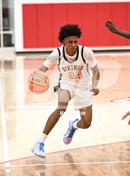 Thumbnail 3 in Claremont vs. St. Bernard (Rumble On The Hill) photogallery.