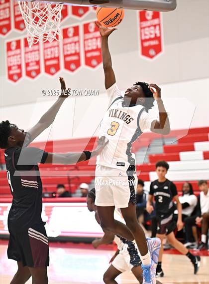 Thumbnail 3 in Claremont vs. St. Bernard (Rumble On The Hill) photogallery.