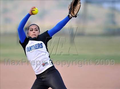 Thumbnail 3 in Charter Oak @ Diamond Ranch photogallery.